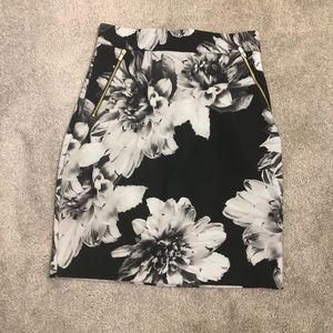 H&M skirt size 6 $6